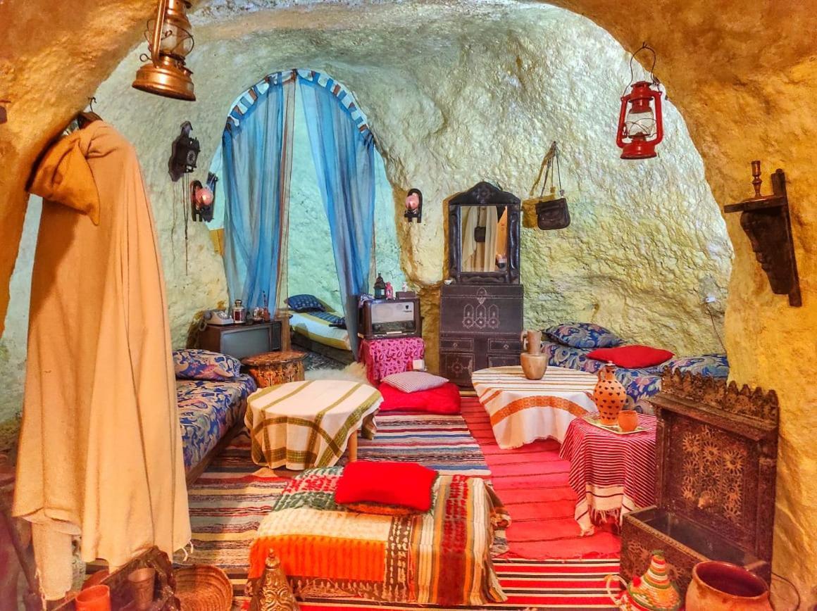 Grotte Thami Aparthotel Bhalil Buitenkant foto